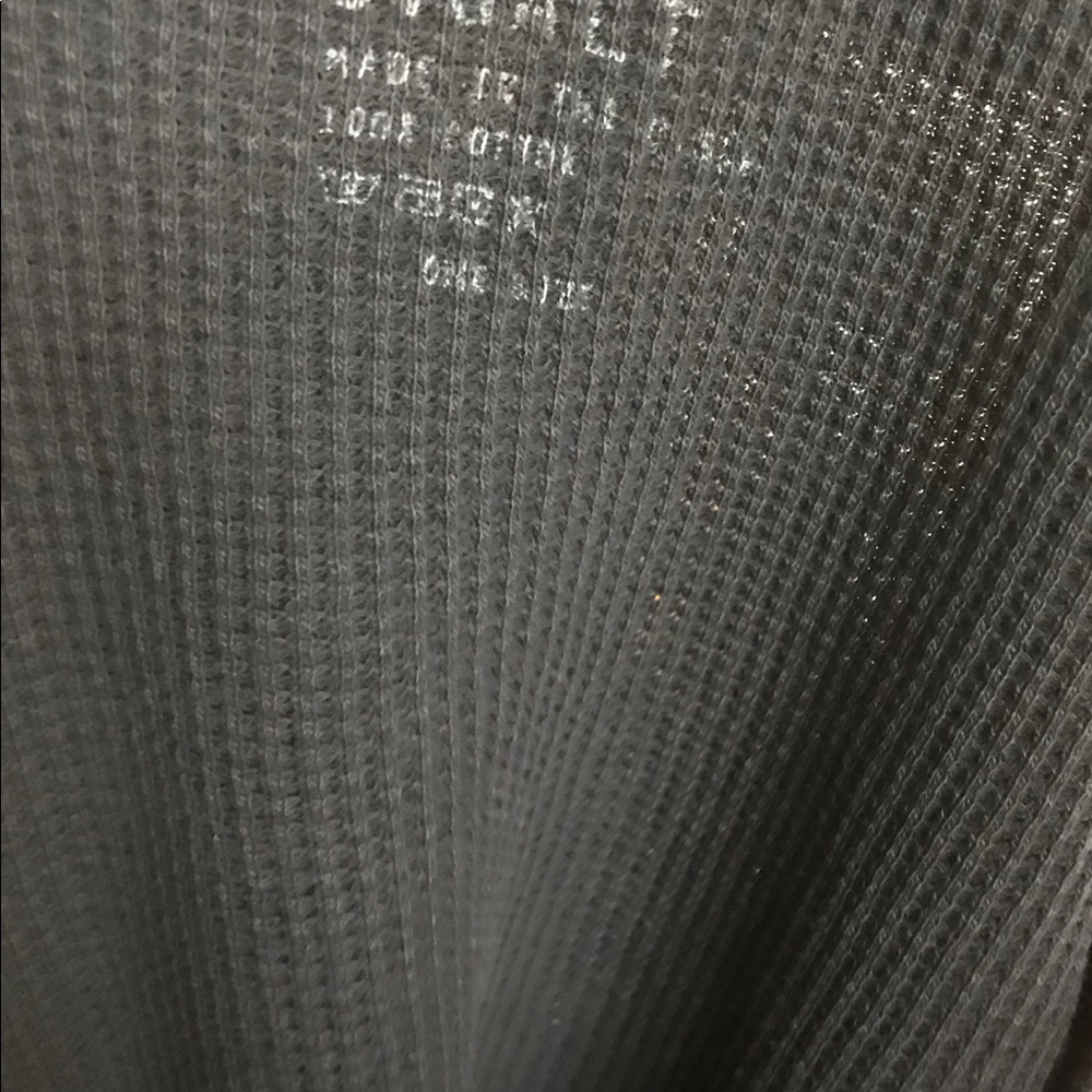 Brandy Melville John Galt Thermal Long Sleeve Top - Picture 6 of 8